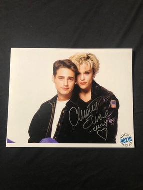Creepy Displays Christine Elise - Beverly Hills 90210 Autograph