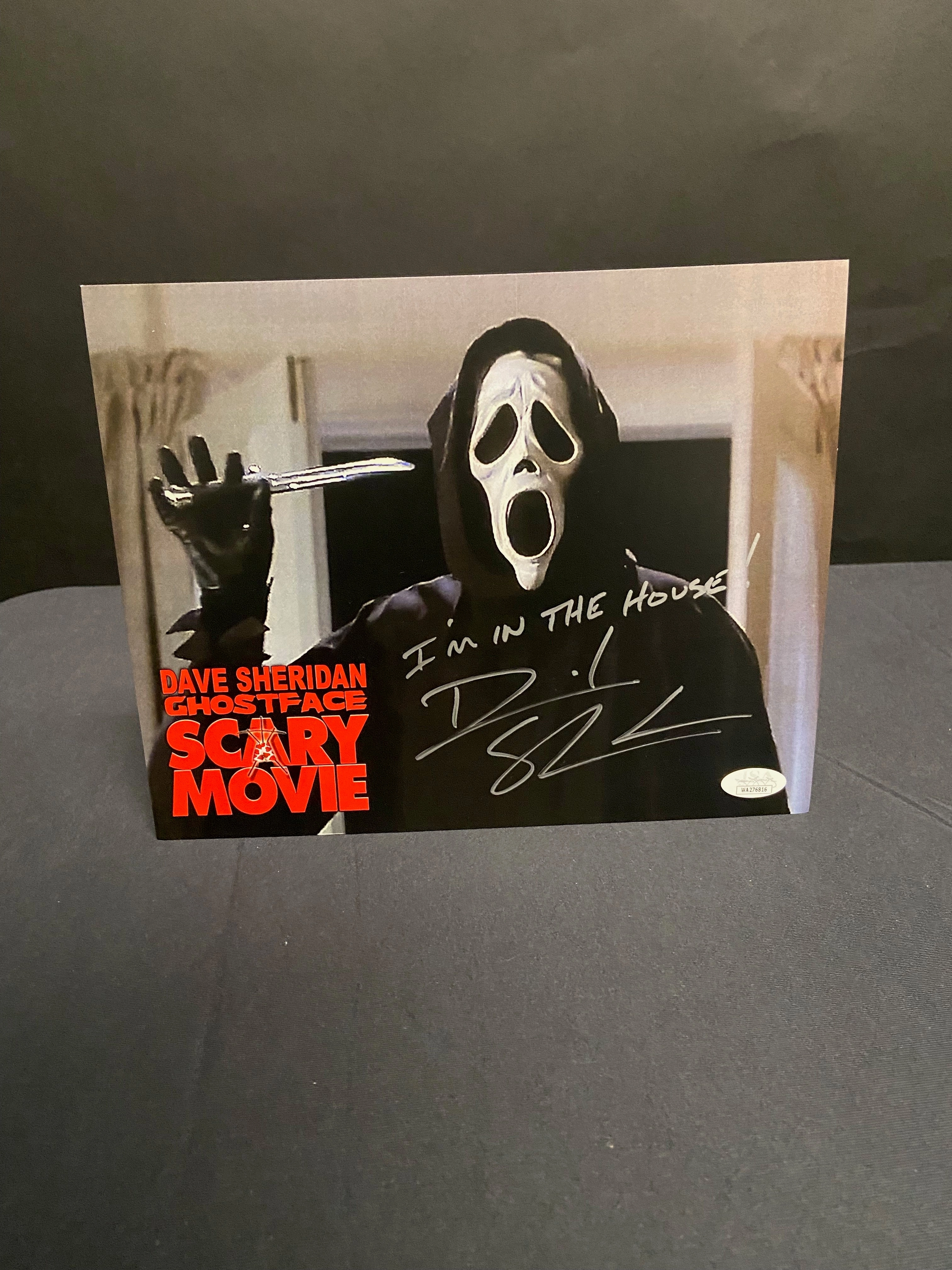 Mysterious Figures Dave Sheridan Signed Scary Movie 8x10 Photo (JSA Certified) - V2
